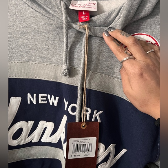 NWT Mitchell & Ness | New York Yankees Head Coach Pullover Hoodie Large - Picture 6 of 10